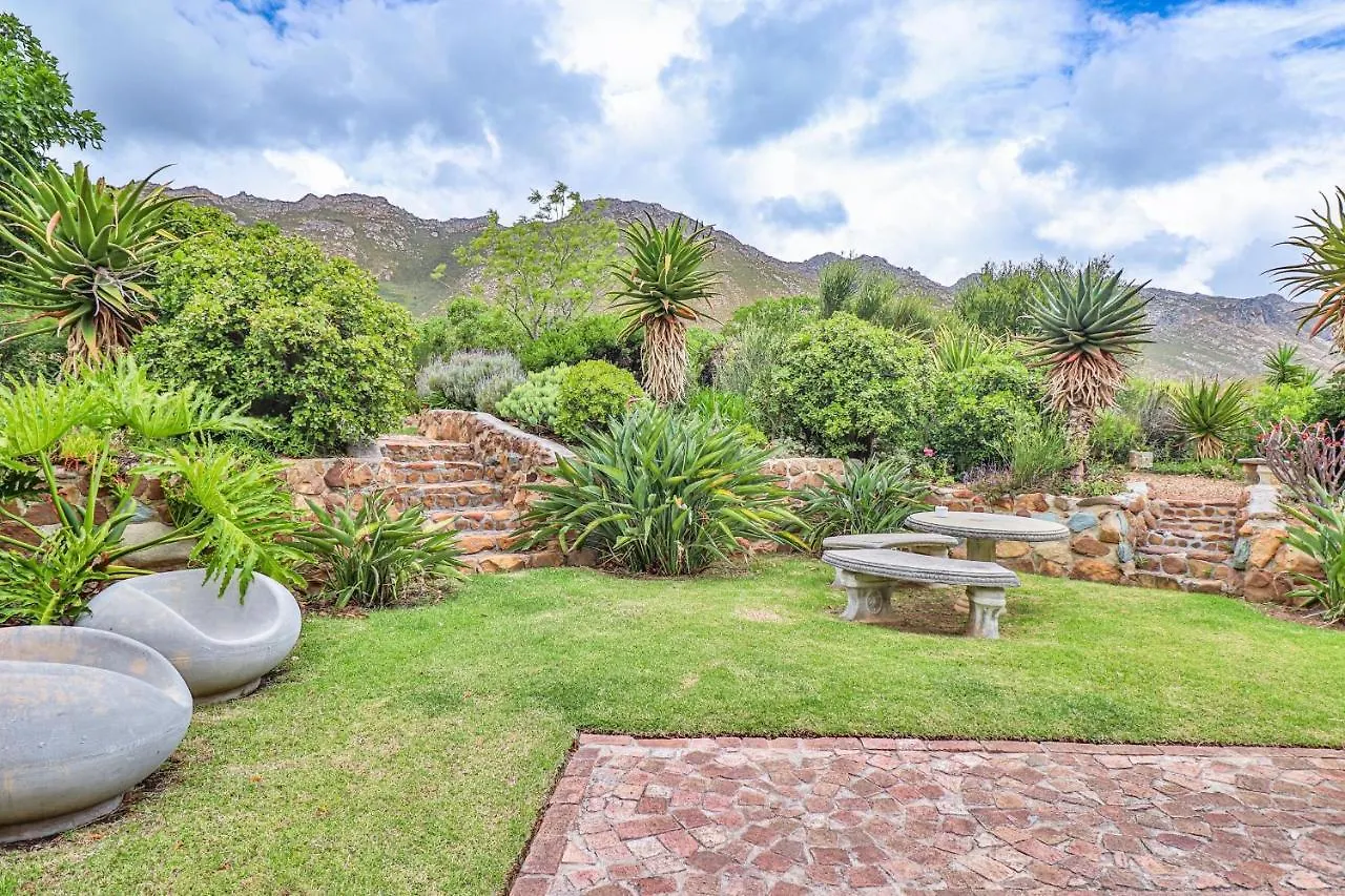 Guest house Apricot Gardens Guesthouse Gordons Bay